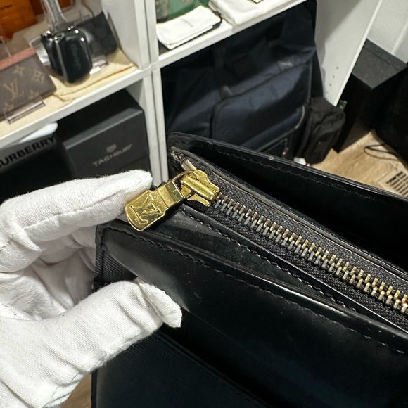 Louis Vuitton Riviera Handbag Epi Leather Black - Picture 7 of 12